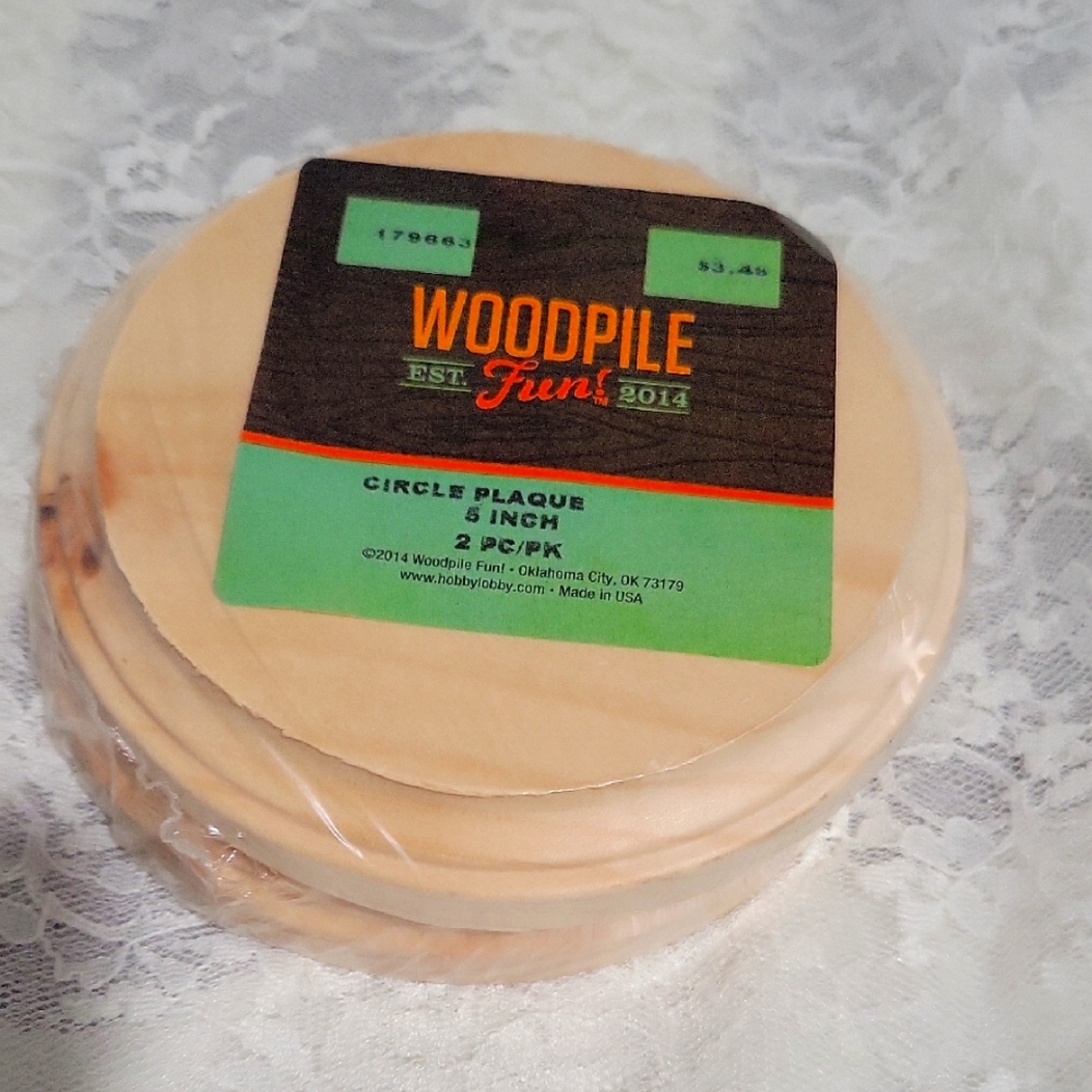Circle Plaque Set - Natural Wood